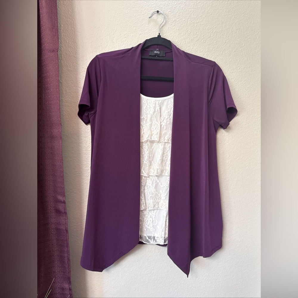 #787 Naif Short Sleeve Purple/White Ruffle Top Size Small